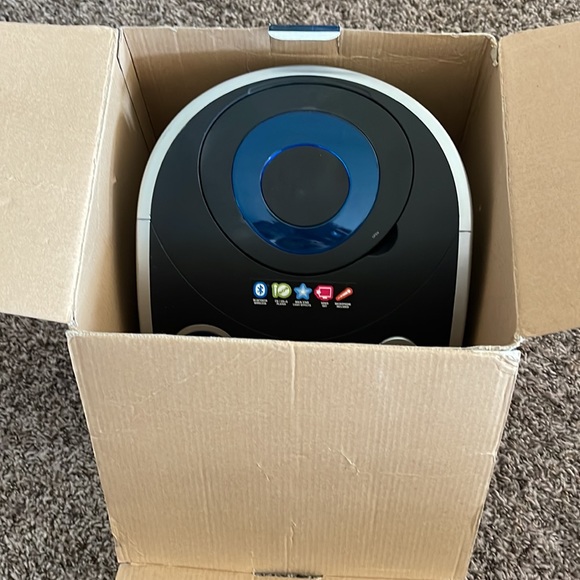 iLive Karaoke System with Bluetooth Technology like new; opened box. - Picture 7 of 13